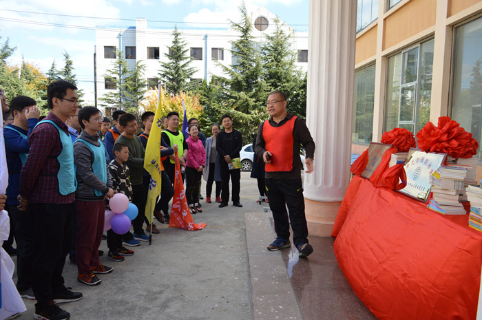 捐贈圖書 捐贈圖書