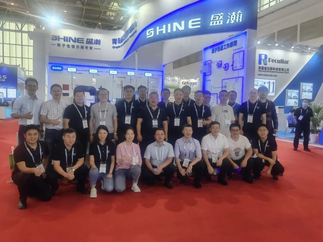 展會現場合影 展會現場合影