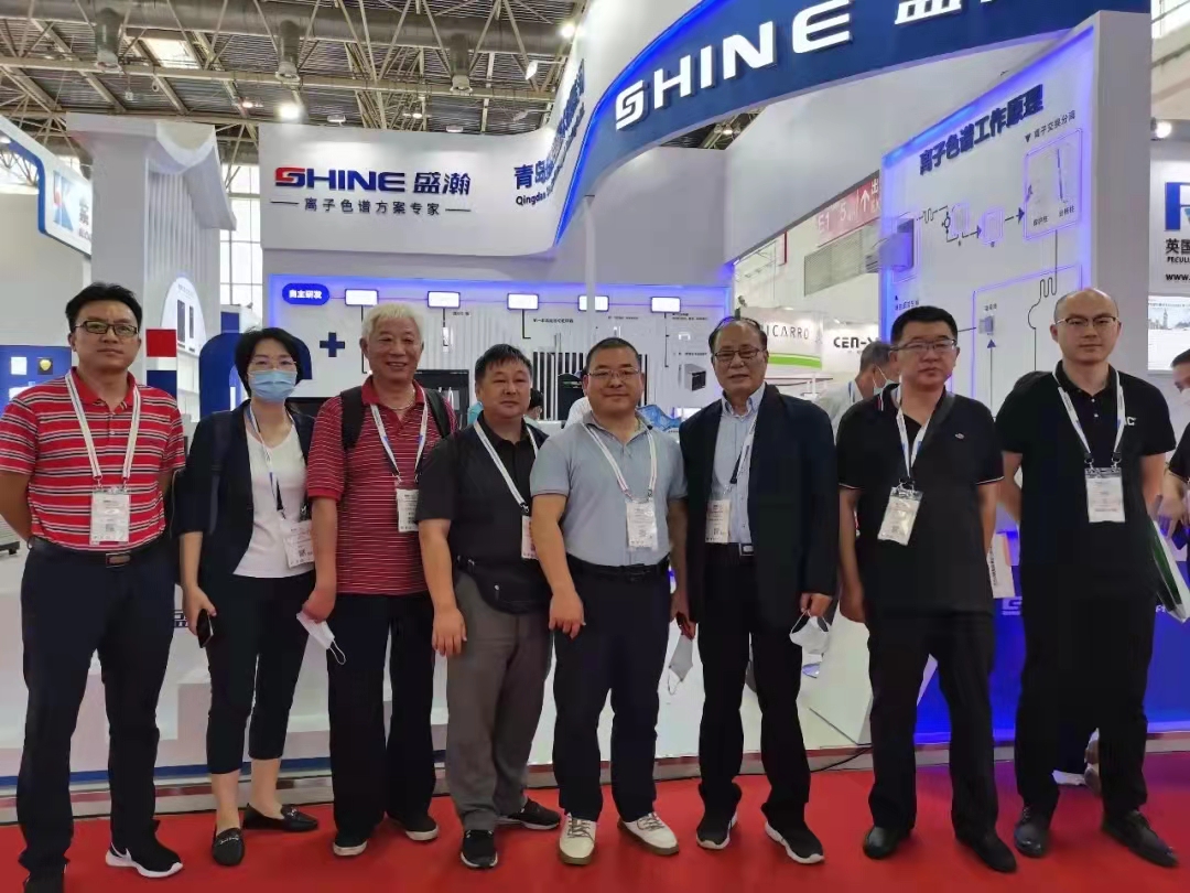 中國儀器學會專家、領導蒞臨展會參觀指導 中國儀器學會專家、領導蒞臨展會參觀指導