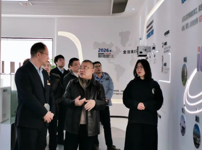 嶗山區行政審批服務局、工業和信息化局、人社局、自然資源局領導到訪盛瀚調研指導