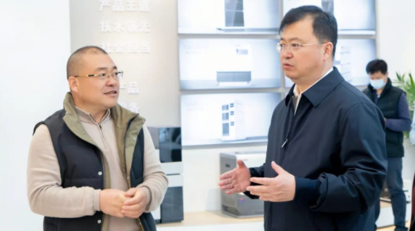 青島市嶗山區區長楊克敏帶隊工信局、統計局領導到訪盛瀚調研指導