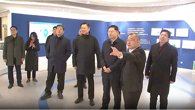 青島市委副書記、市長趙豪志調研青源峰達太赫茲關鍵技術研發和科技成果轉化工作